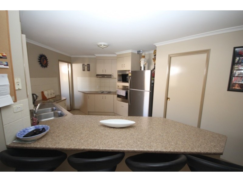 20 DeValera Street, Collingwood Park QLD 4301