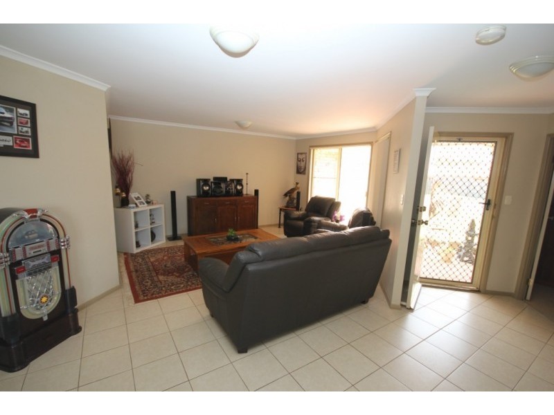 20 DeValera Street, Collingwood Park QLD 4301