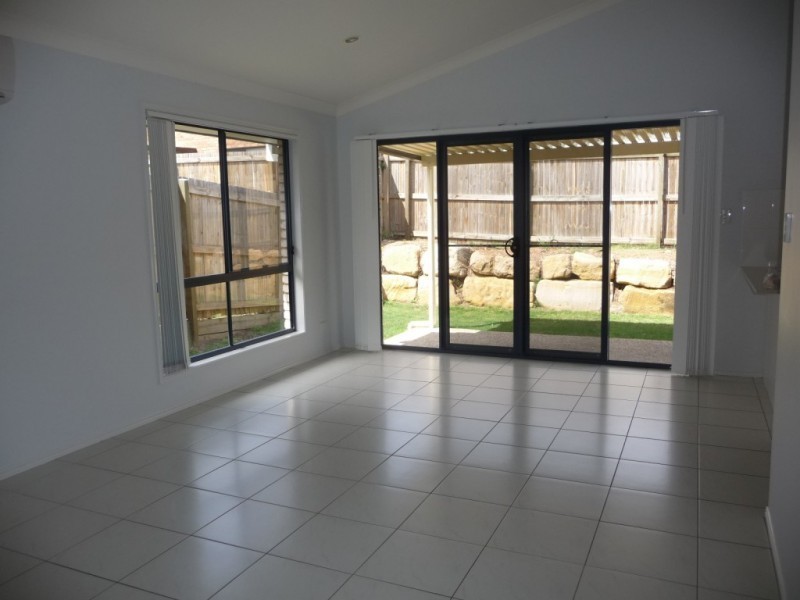 77 Westminster Crescent, Raceview QLD 4305