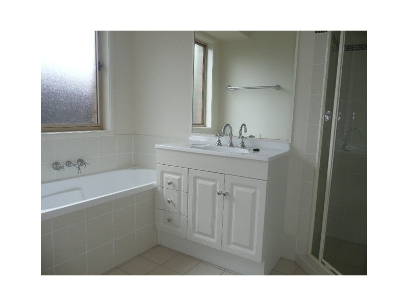 2/28 Cheihk Crescent,, Collingwood Park QLD 4301