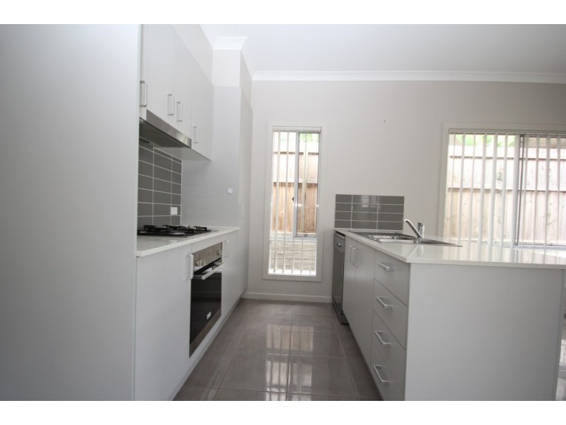36 Arnaldo Avenue, Augustine Heights QLD 4300