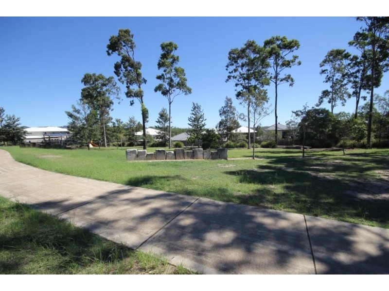 244 Lakeside Avenue, Springfield Lakes QLD 4300