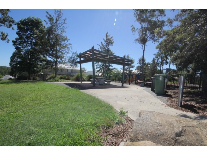 244 Lakeside Avenue, Springfield Lakes QLD 4300
