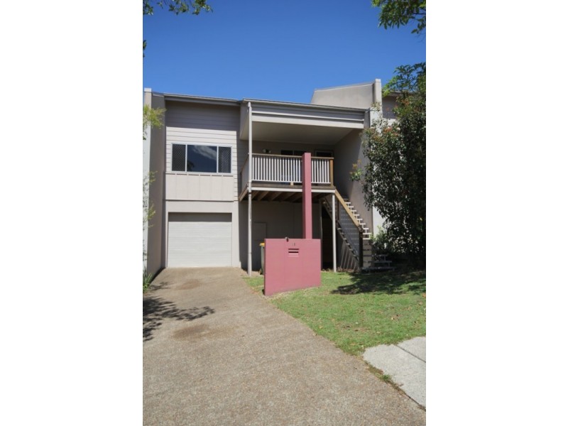 15 Creekside Drive, Springfield Lakes QLD 4300