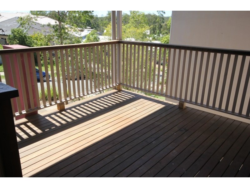 15 Creekside Drive, Springfield Lakes QLD 4300