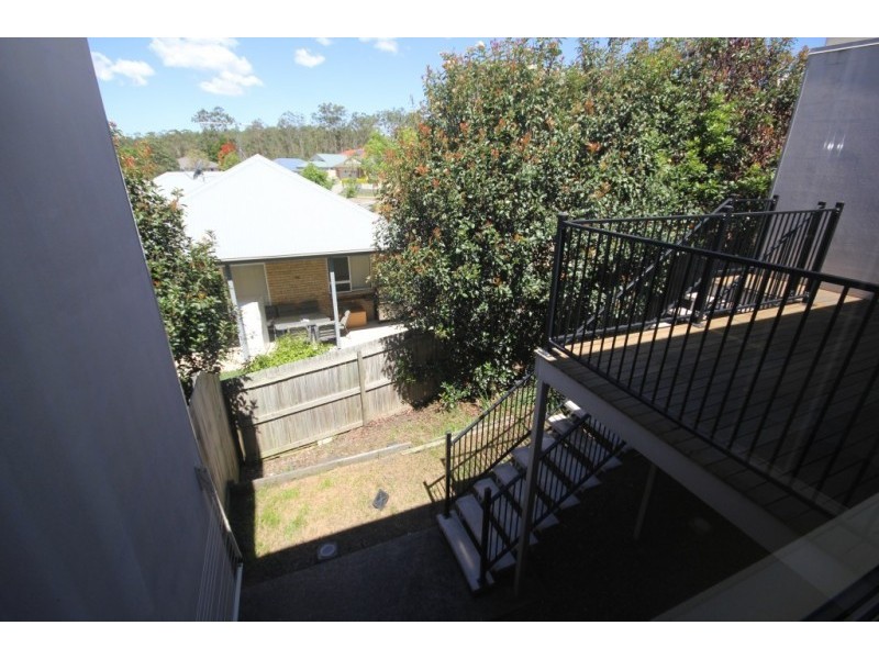 15 Creekside Drive, Springfield Lakes QLD 4300
