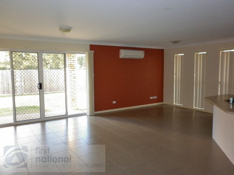 42 Griffen Place, Crestmead QLD 4132