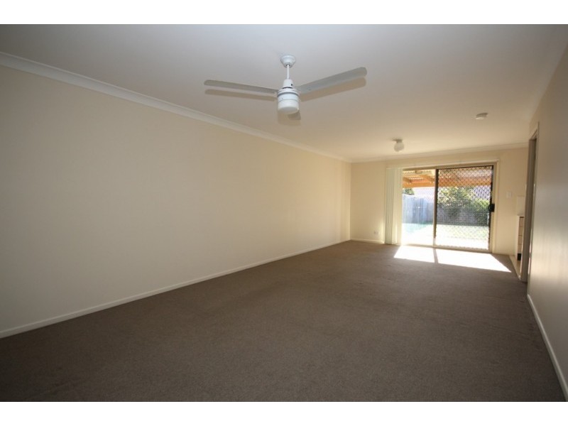 2/49 Cheihk Crescent, Collingwood Park QLD 4301