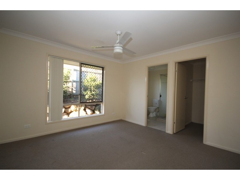 2/49 Cheihk Crescent, Collingwood Park QLD 4301