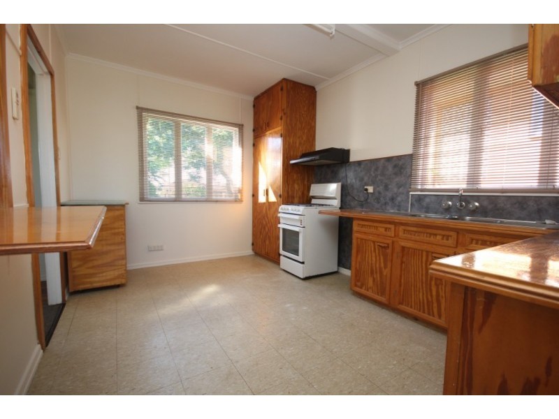 24 Caswell Street, Gailes QLD 4300