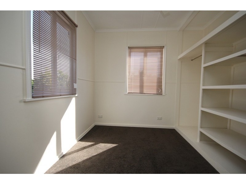 24 Caswell Street, Gailes QLD 4300