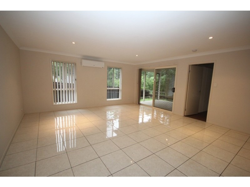 25 Elmwood Circuit, Springfield Lakes QLD 4300