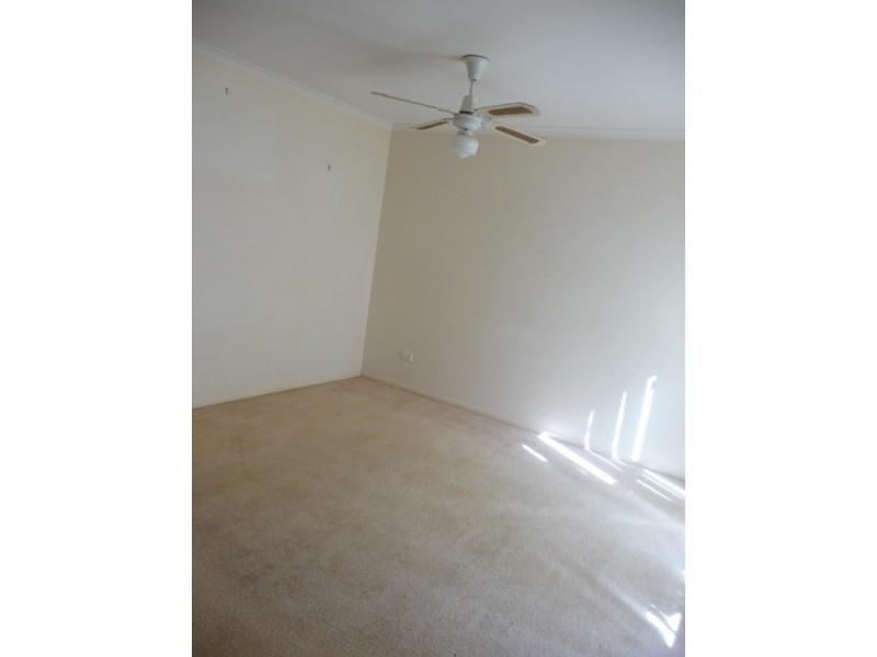 1/11 Hanlon Court, Collingwood Park QLD 4301
