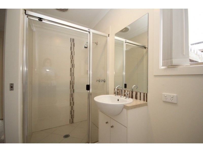 3 Moore Street, Redbank Plains QLD 4301