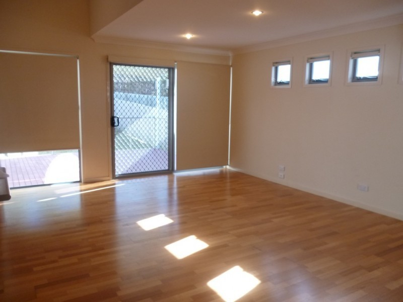 6 Heathwood Place, Collingwood Park QLD 4301