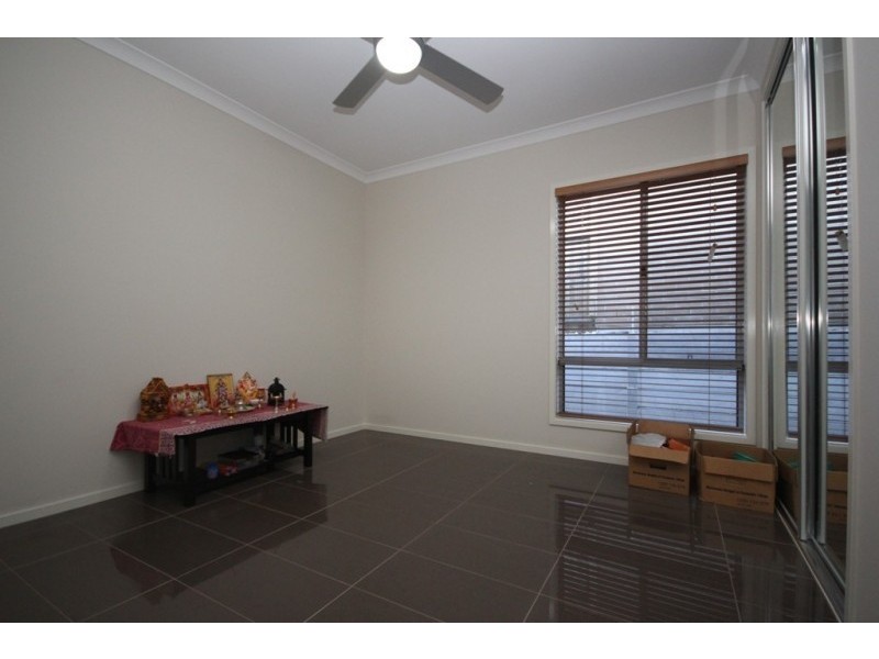 28 Poppy Crescent, Springfield Lakes QLD 4300