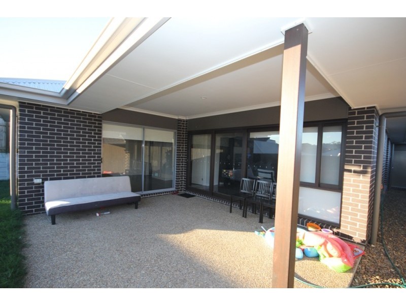 28 Poppy Crescent, Springfield Lakes QLD 4300