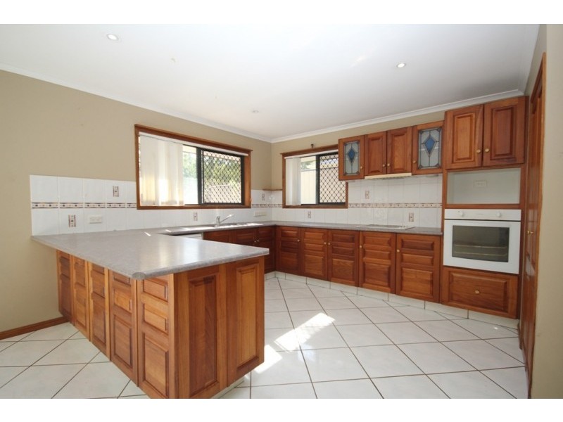 2 Eugene Street, Bellbird Park QLD 4300