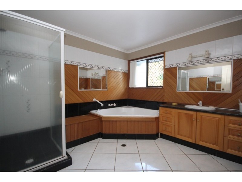 2 Eugene Street, Bellbird Park QLD 4300