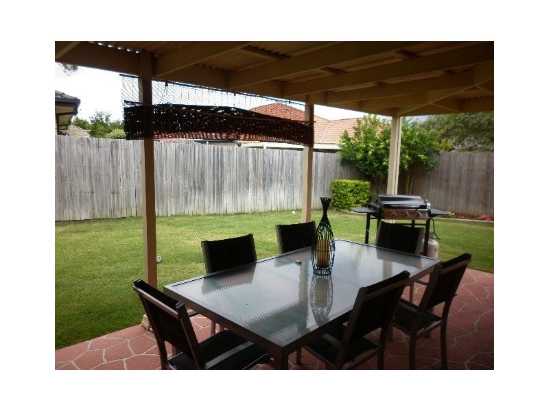 4 Ashton Way, Forest Lake QLD 4078