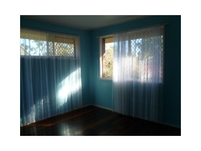 1 Sean Street, Riverview QLD 4303