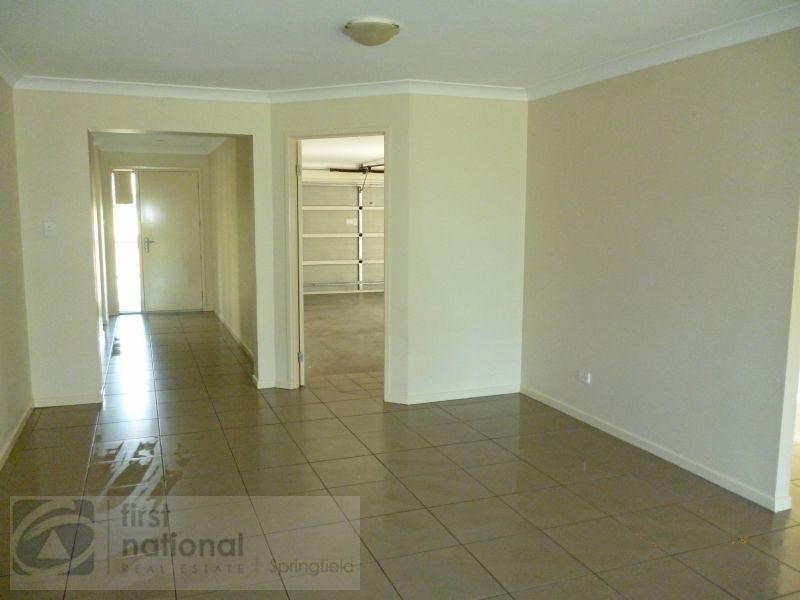 42 Griffen Place, Crestmead QLD 4132