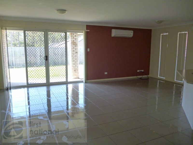 42 Griffen Place, Crestmead QLD 4132