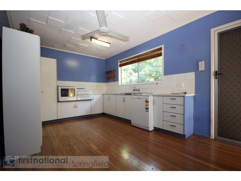 37 Hallett Avenue, Camira QLD 4300