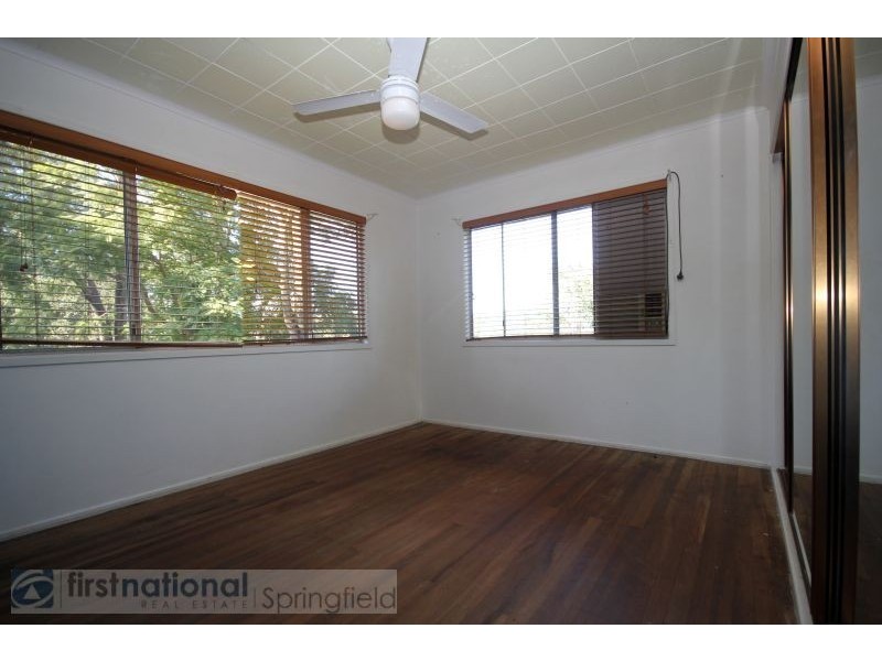 37 Hallett Avenue, Camira QLD 4300