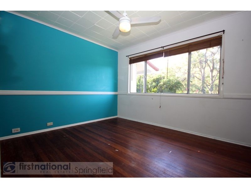 37 Hallett Avenue, Camira QLD 4300