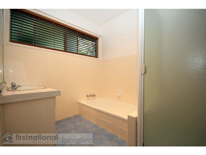 37 Hallett Avenue, Camira QLD 4300