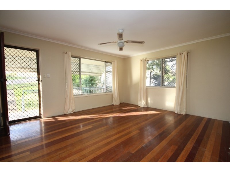 12 Fox Street, Redbank QLD 4301