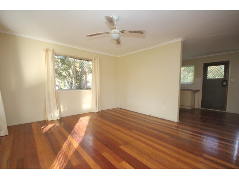 12 Fox Street, Redbank QLD 4301