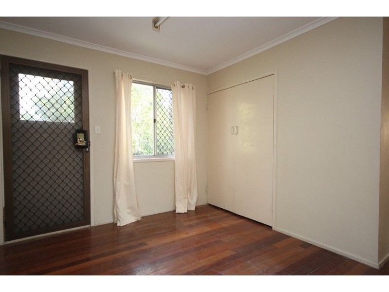 12 Fox Street, Redbank QLD 4301