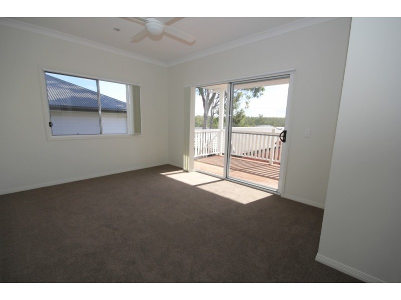 15 Honeypot Avenue, Springfield Lakes QLD 4300