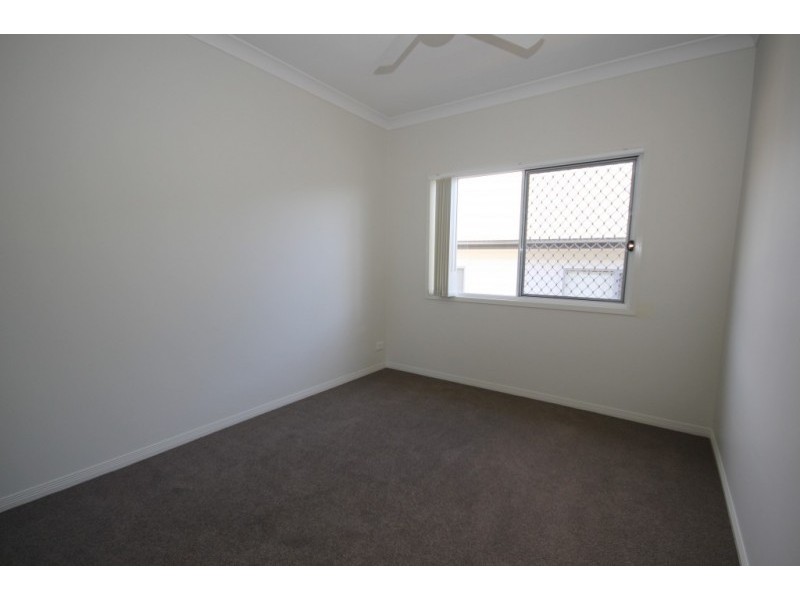 15 Honeypot Avenue, Springfield Lakes QLD 4300