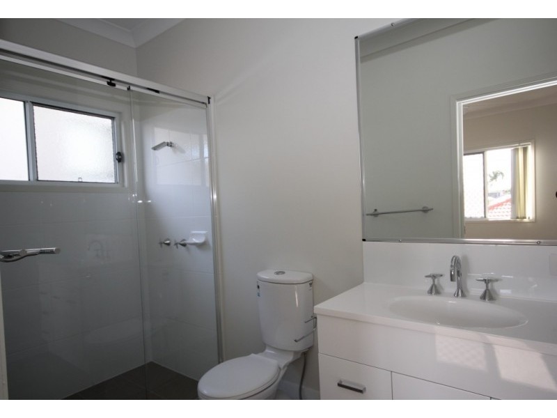 15 Honeypot Avenue, Springfield Lakes QLD 4300