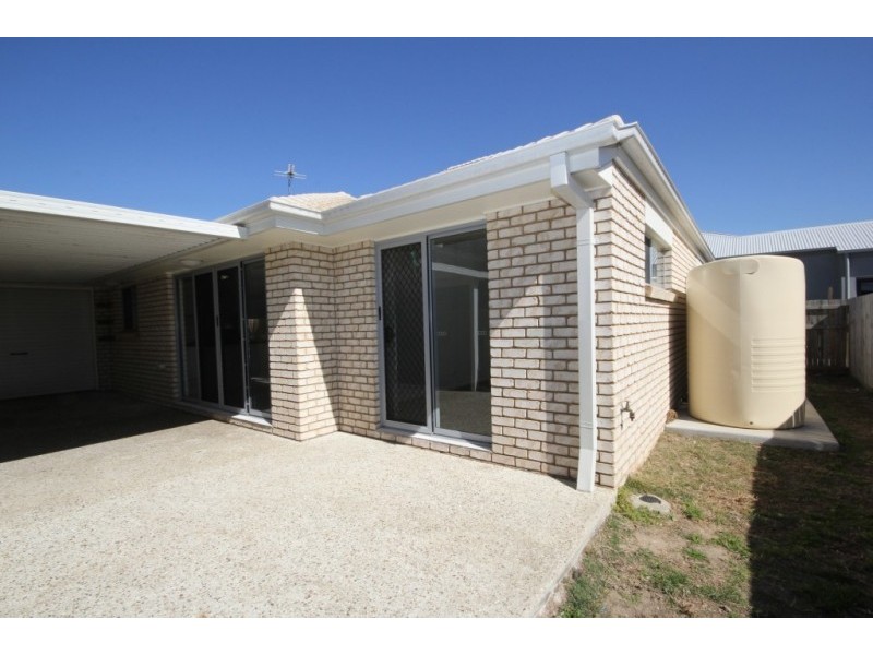 25 Hookes Terrace, Springfield Lakes QLD 4300