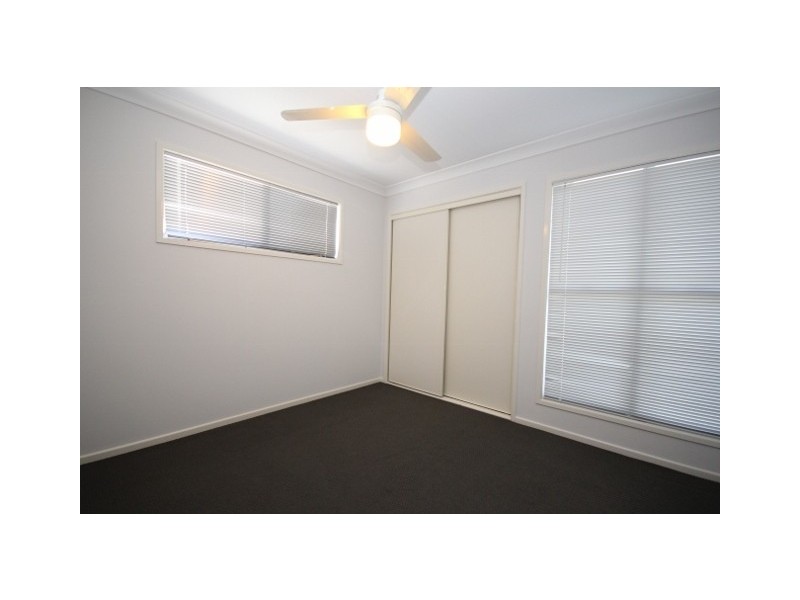 28 Esperance Crescent, Springfield Lakes QLD 4300