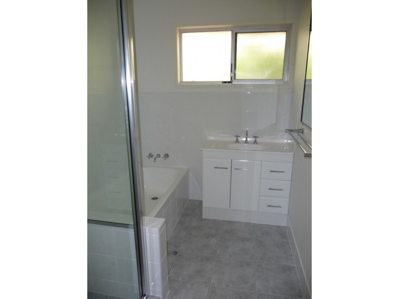 2 Irving Court,, Collingwood Park QLD 4301