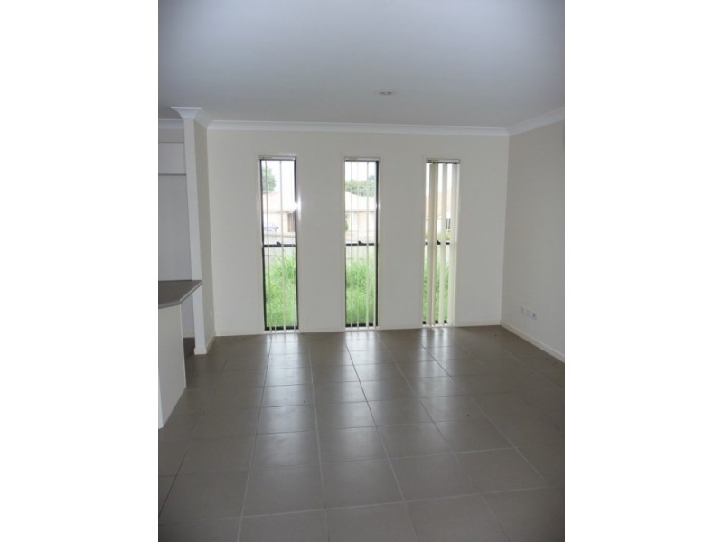 128 Edwards Street, Raceview QLD 4305