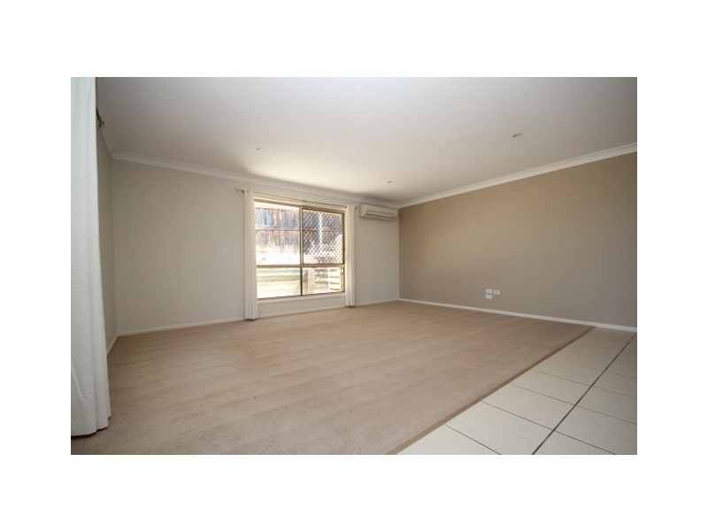 11 Sailboat Way, Springfield Lakes QLD 4300