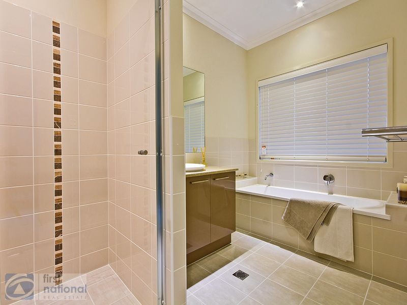48 Parkview Drive, Springfield Lakes QLD 4300