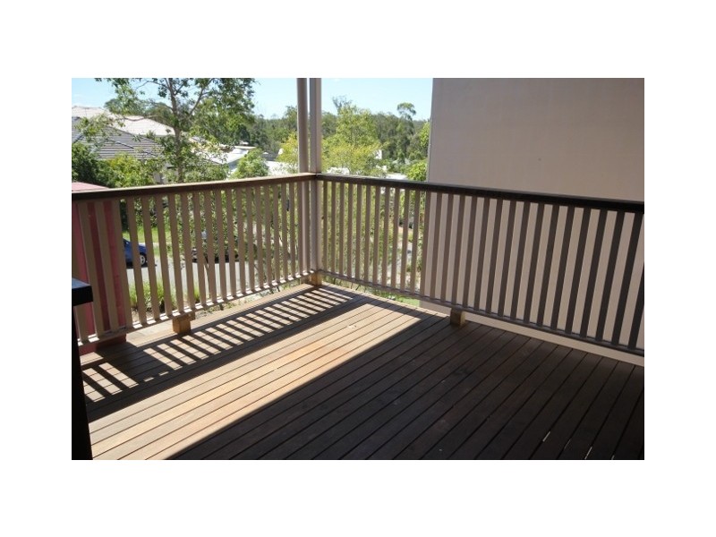 15 Creekside Drive, Springfield Lakes QLD 4300