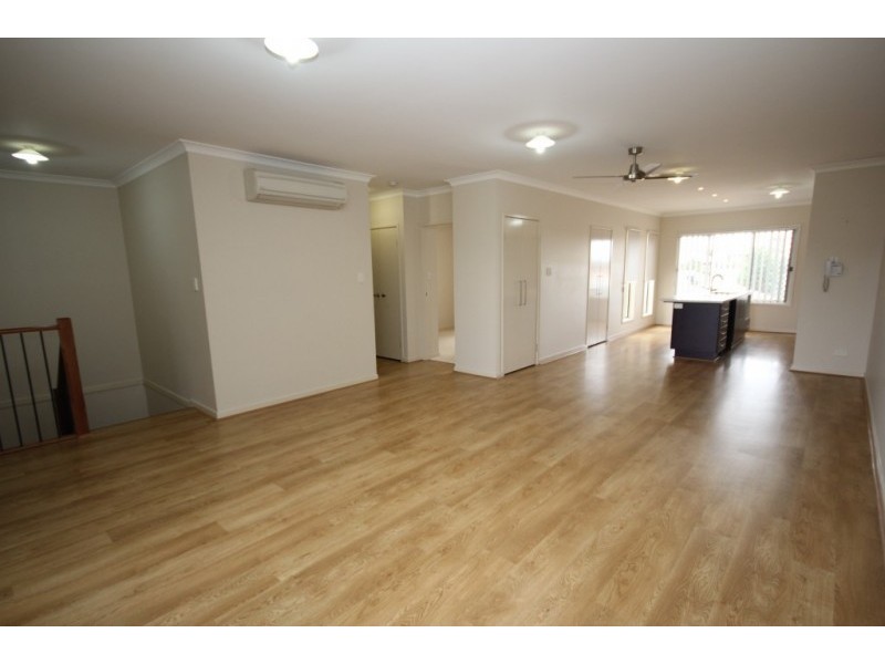 11 Riverside Crescent, Springfield Lakes QLD 4300