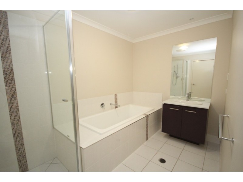 11 Riverside Crescent, Springfield Lakes QLD 4300