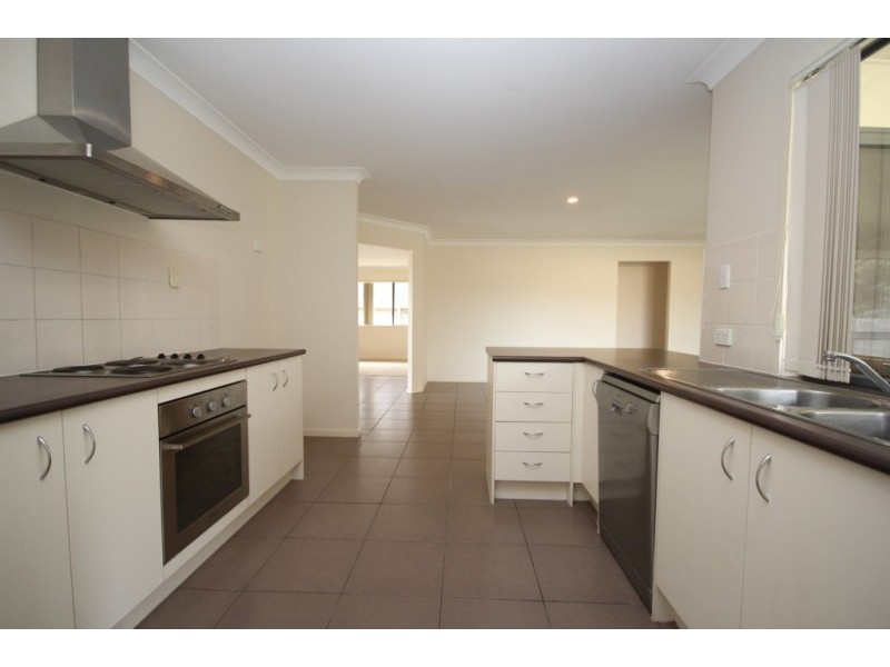 15 Cloudland Court, Springfield QLD 4300