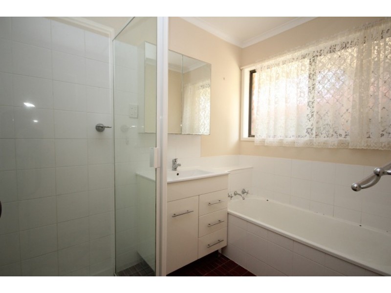 18-20 Boda Street, Camira QLD 4300