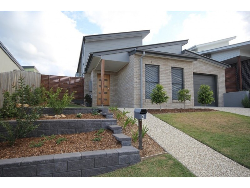 4 McGregor Place, Springfield Lakes QLD 4300
