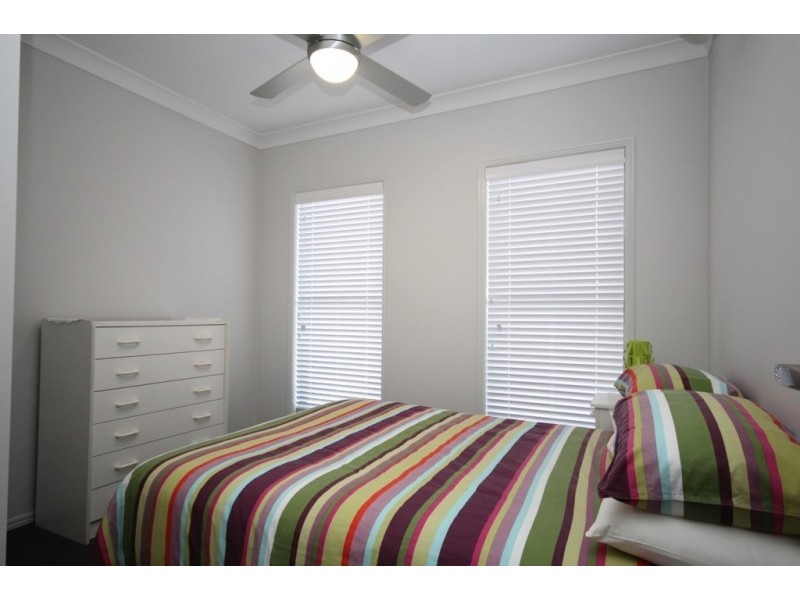 4 McGregor Place, Springfield Lakes QLD 4300